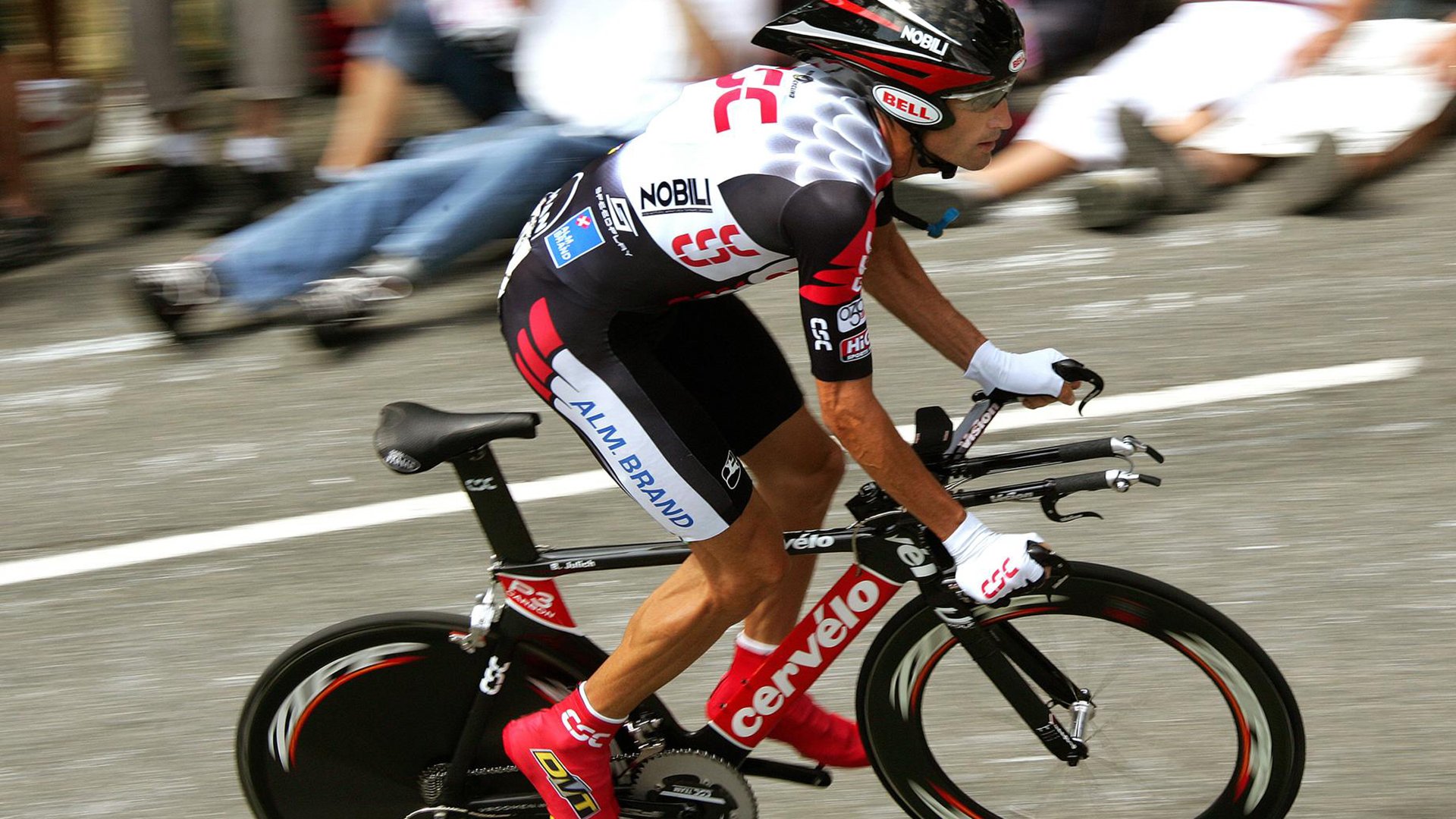 梅西攻入倒勾绝杀，巴萨客场取胜，梅西被巴萨耍了