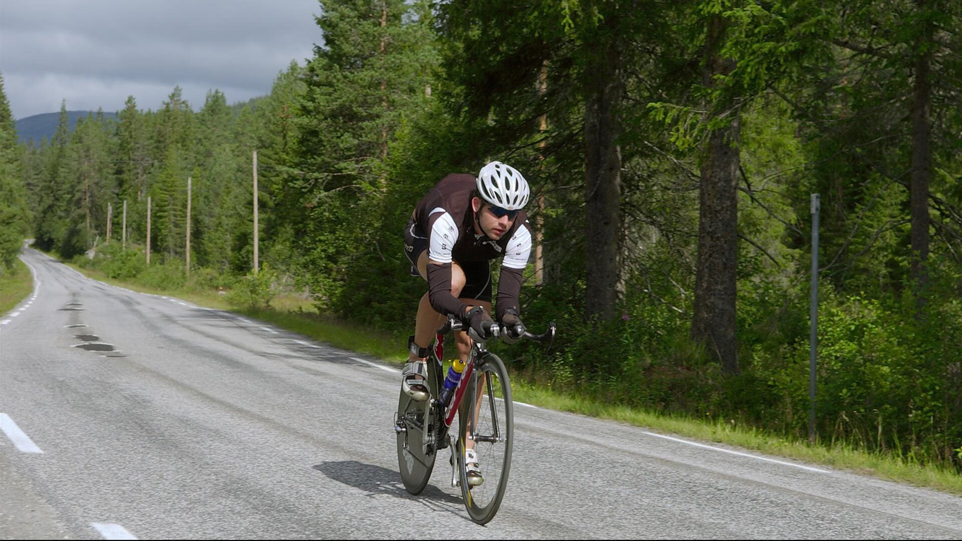 中国男篮热身赛力克新西兰，周琦表现稳定，中国男篮与新西兰比赛录像回放