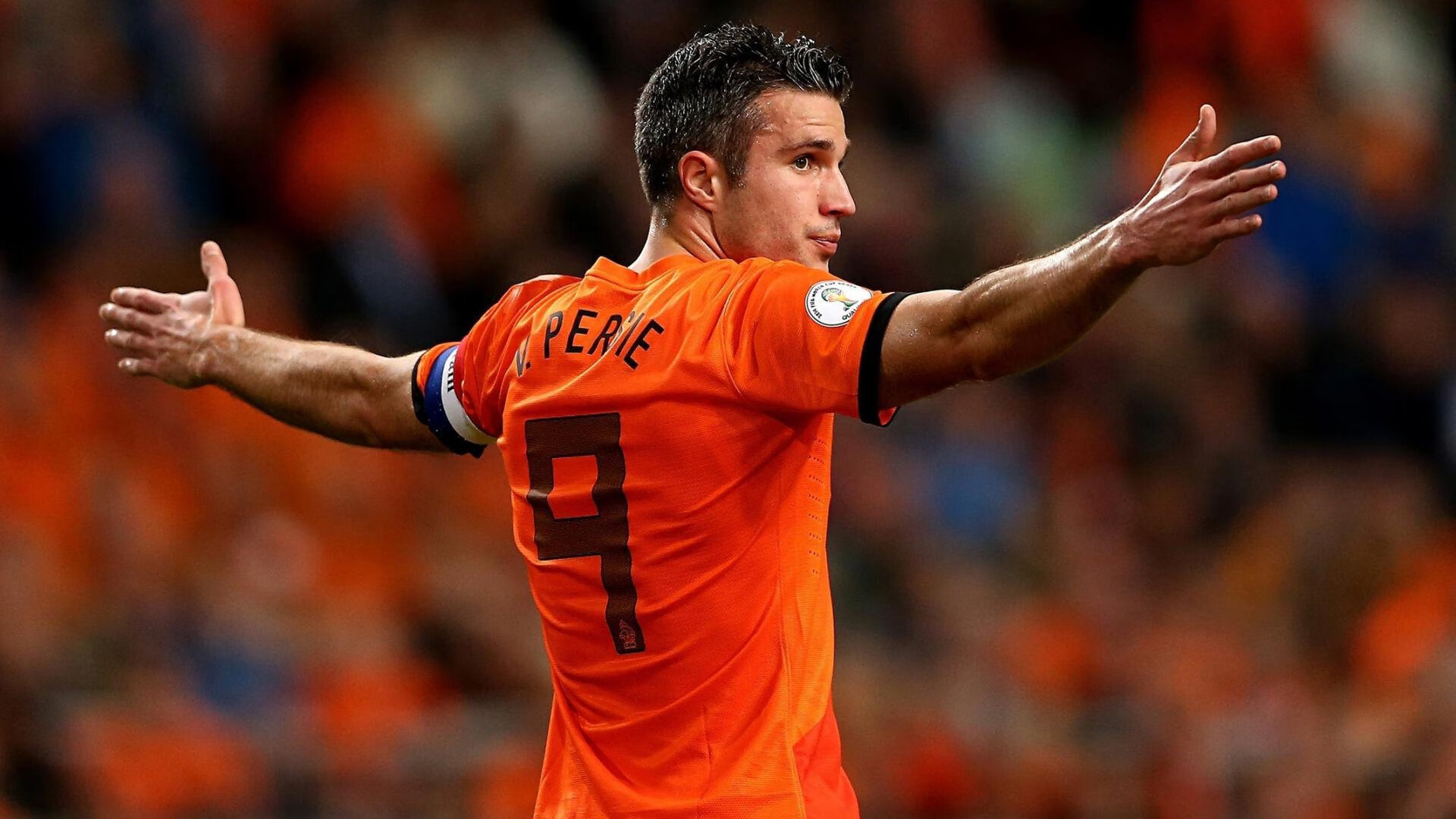 沙尔克取得关键胜利，迈向晋级之路，沙尔克换帅