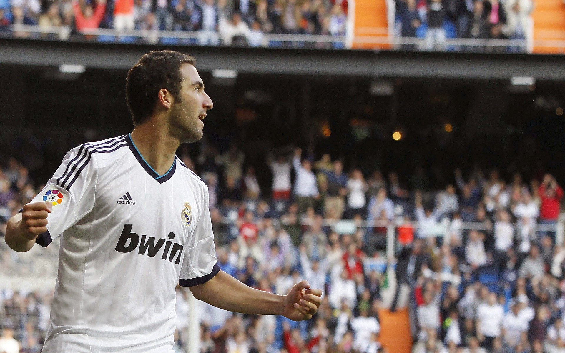 赛前热身：运动员的专业准备过程揭秘，运动员做哪些赛前准备